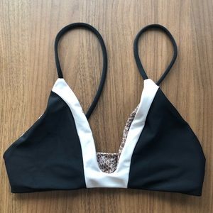 ACACIA Pupukea Black & White Bikini Top